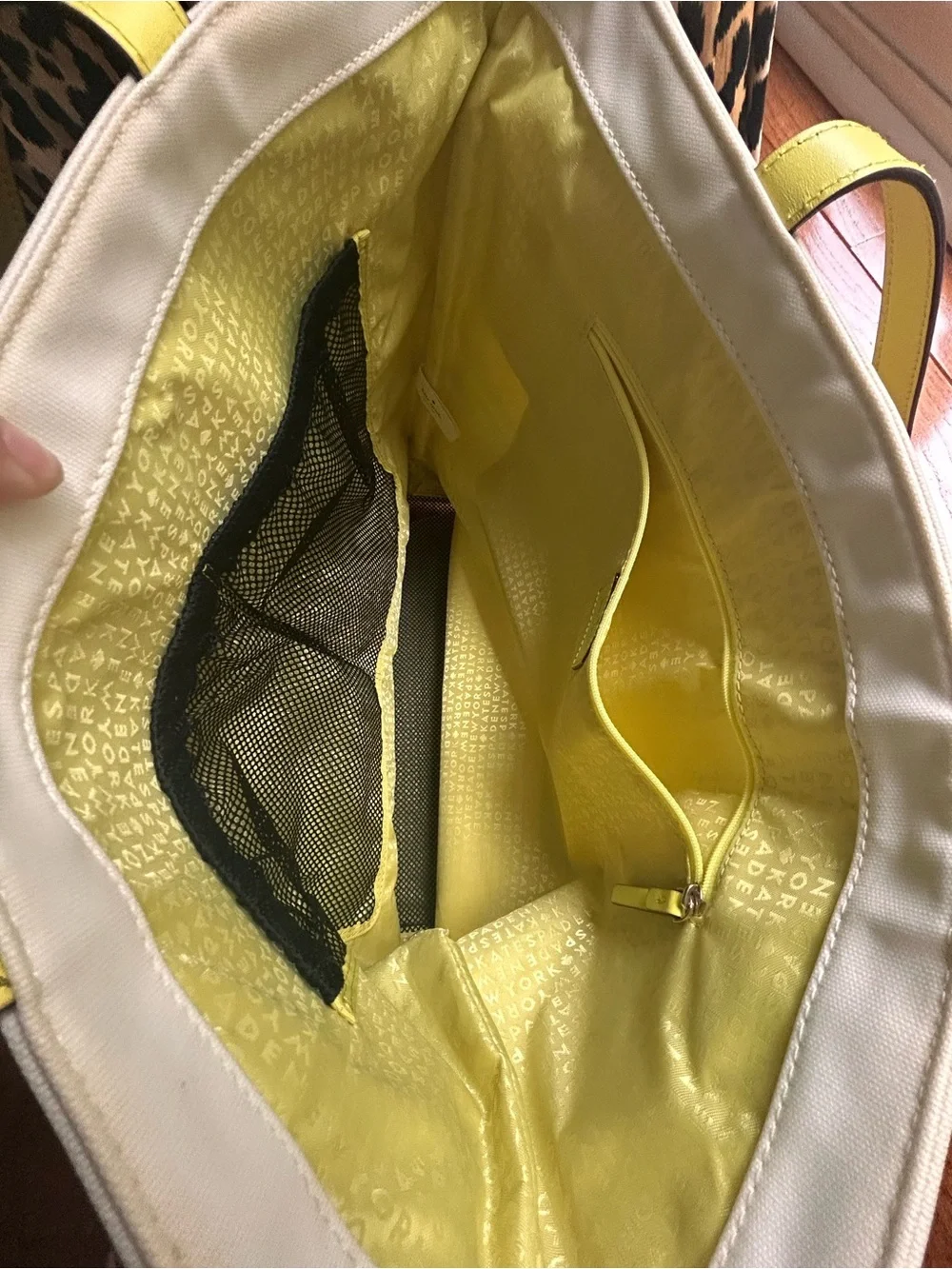 Kate Spade New York Sonora Poplar Court beach tote